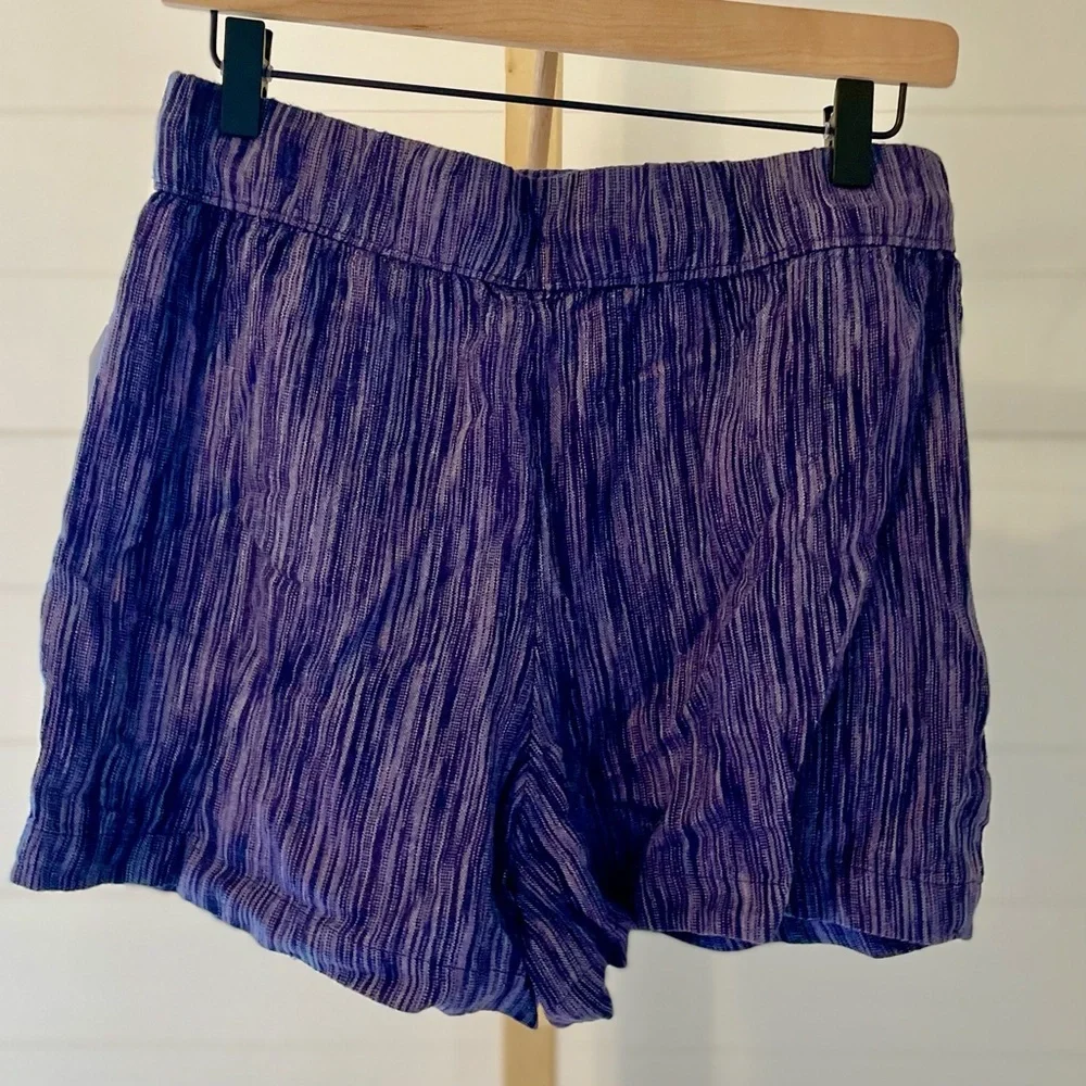 Time and Tru Linen Blend‎ Blue Pull On Women's Shorts